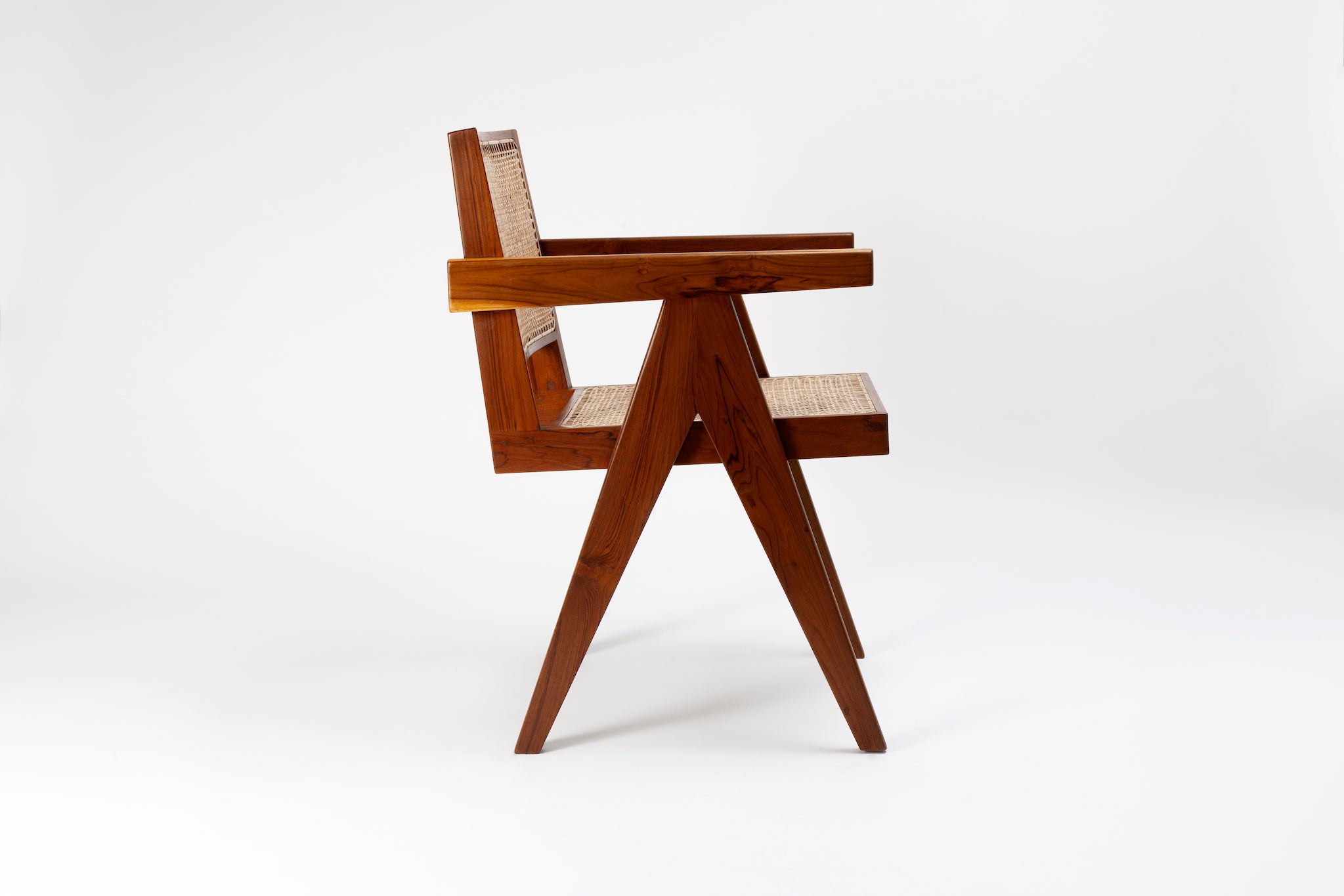 Pierre Jeanneret King chair リプロダクト 未使用 Pierre Jeanneret - King Chair – Srelle
